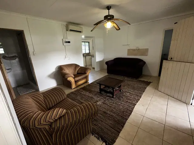 Annie's Cottage, lounge