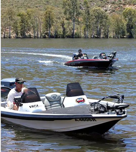 Bass boats on Bulshoek Dam