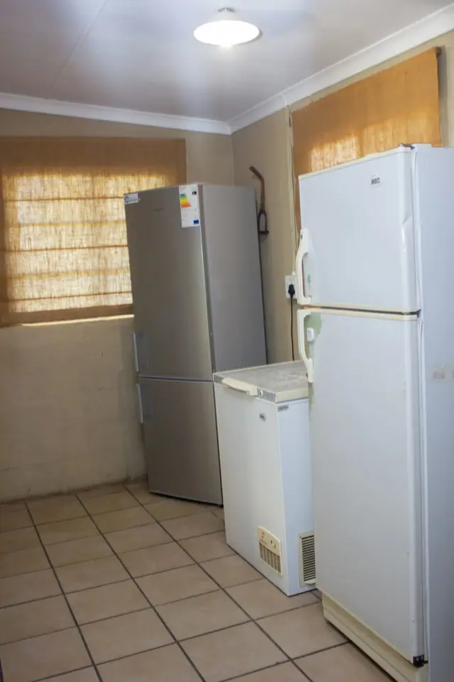 Lotz-Inn, fridges