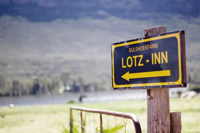 Lotz-Inn, gate entrance
