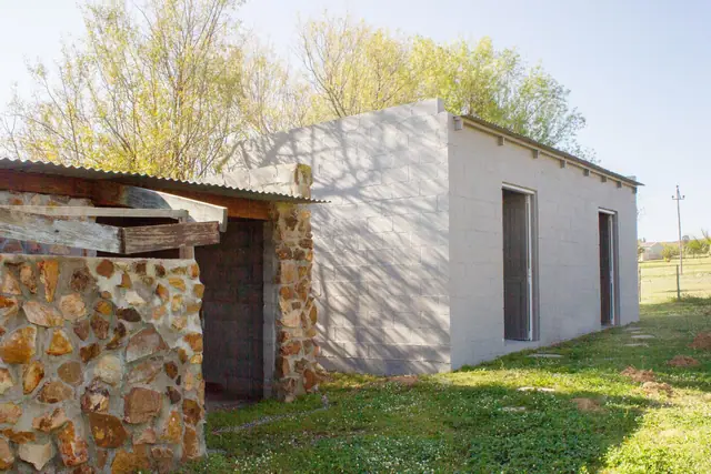 Lotz-Inn, stalls exterior