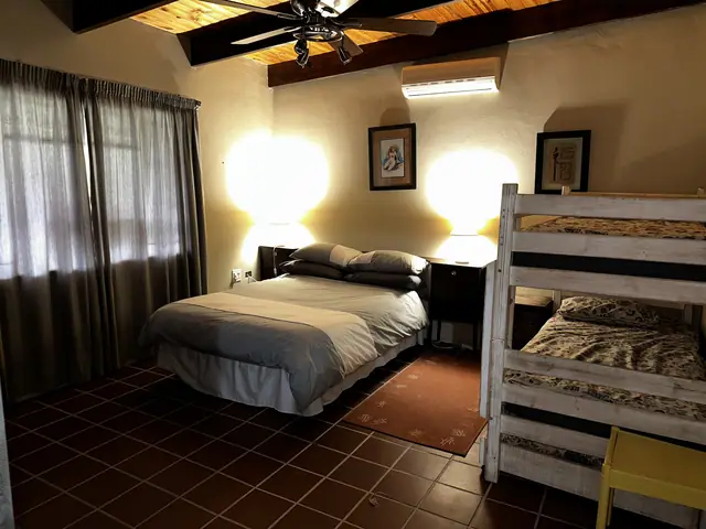 Thys se Huis, family room